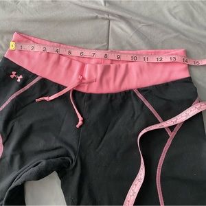 Under Armour heat gear size M shorts